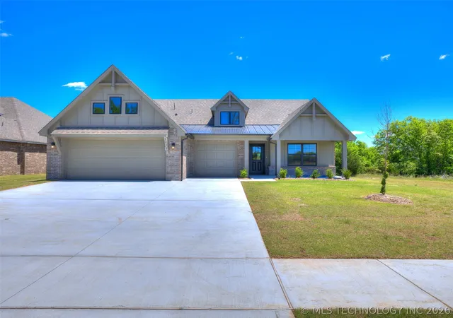 Homes for sale in Bixby, OK | 14757 S College Pl, Bixby, OK 74008 | MLS# 2603282