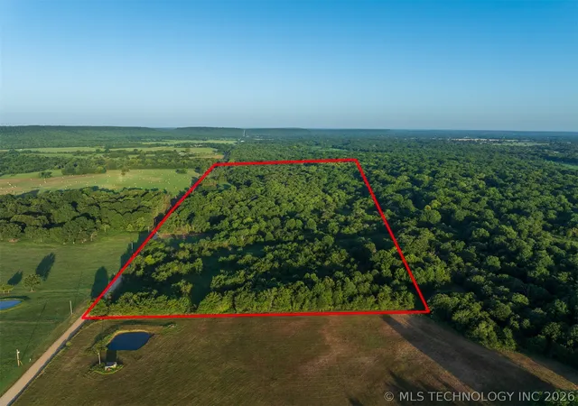 Homes for sale in Warner, OK | 1 E 1020 Rd, Warner, OK 74469 | MLS# 2602636