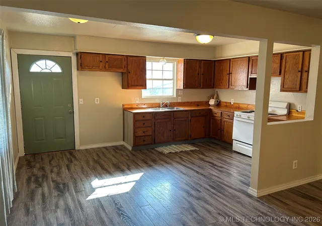 Homes for sale in Sallisaw, OK | 316 W Chickasaw, Sallisaw, OK 74955 | MLS# 2603311