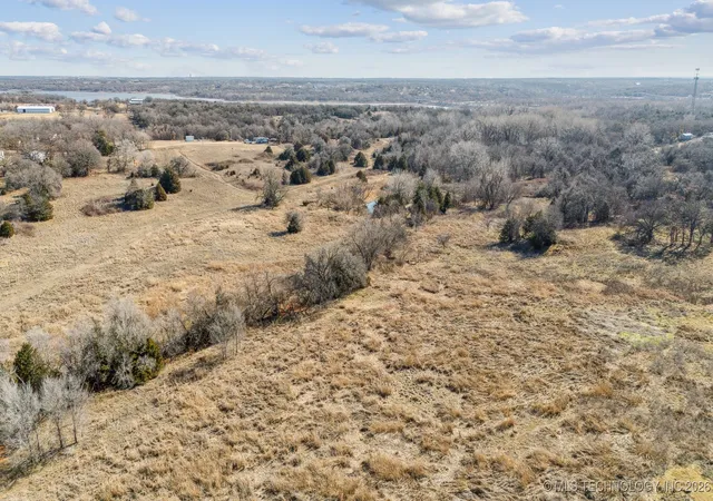 4th image of 4200 E I-35 Hwy, Edmond, OK 73013 | MLS# 2603316