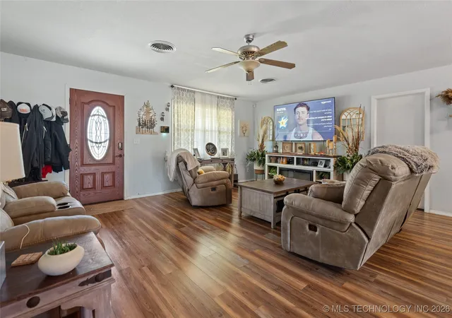 Homes for sale in Dougherty, OK | 300 S 1St St, Dougherty, OK 73032 | MLS# 2603476