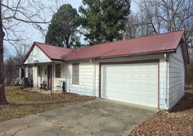 2nd image of 410863 E 1211 Rd, Eufaula, OK 74432 | MLS# 2603057