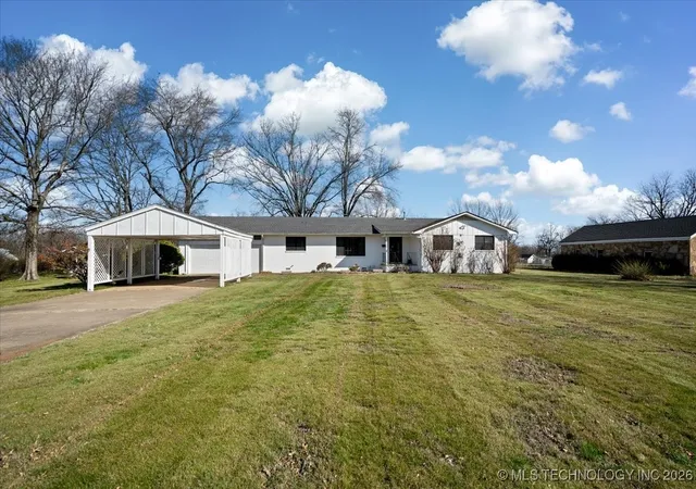 Photo 2 of Single family home for sale at 509 Ne 10th Street, Wagoner, OK 74467 | MLS# 2603576 | Listing updated on 2026-08-28