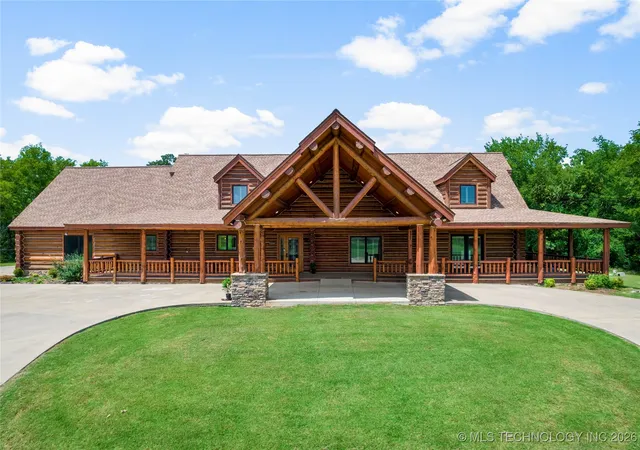 Photo 2 of Single family home for sale at 72860 S 220 Road, Wagoner, OK 74467 | MLS# 2603436 | Listing updated on 2026-07-30