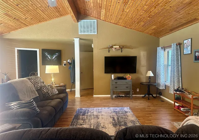Homes for sale in Eufaula, OK | 1372 Warren Rd, Eufaula, OK 74432 | MLS# 2603579