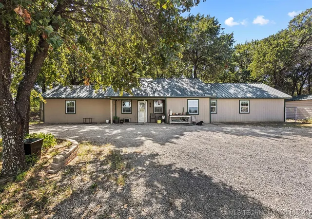 Homes for sale in Cartwright, OK | 233 Joy Ln, Cartwright, OK 74731 | MLS# 2602499