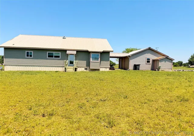 Homes for sale in Holdenville, OK | 3377 County Road 3790, Holdenville, OK 74848 | MLS# 2603762