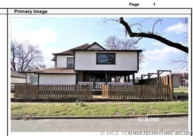 Homes for sale in Okmulgee, OK | 408 E 07 St, Okmulgee, OK 74447 | MLS# 2603947