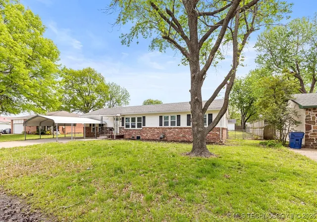 Homes for sale in Vinita, OK | 530 N Adair St, Vinita, OK 74301 | MLS# 2604018