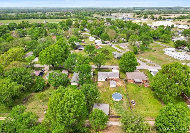 Homes for sale in Vinita, OK | 530 N Adair St, Vinita, OK 74301 | MLS# 2604018