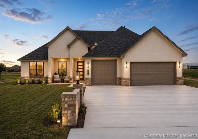 Homes for sale in Collinsville, OK | 13711 N 58th Eastavenue, Collinsville, OK 74021 | MLS# 2602154
