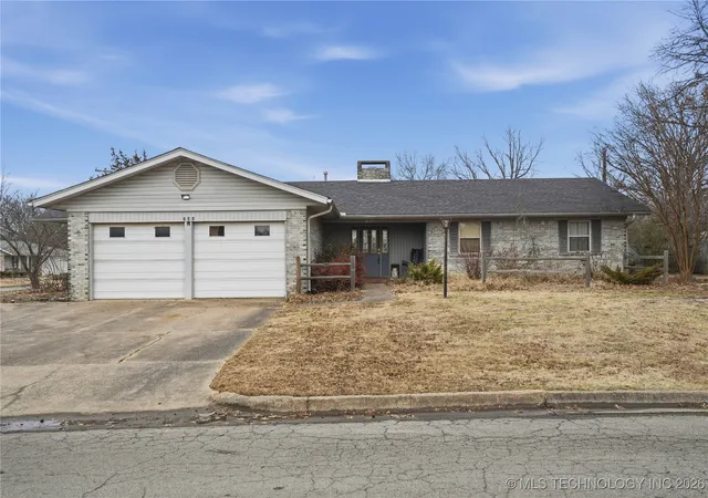 1st image of 701 E Lucy Ave, Sallisaw, OK 74955 | MLS# 2604088