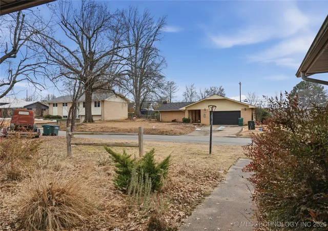 Homes for sale in Sallisaw, OK | 701 E Lucy Ave, Sallisaw, OK 74955 | MLS# 2604088