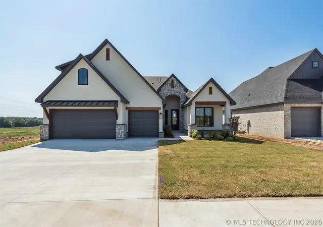 Homes for sale in Bixby, OK | 2722 E 134th Cir, Bixby, OK 74008 | MLS# 2603295