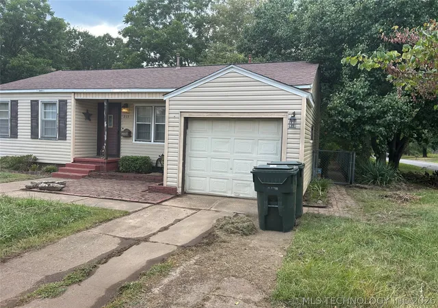 1st image of 213 N 34th St, Muskogee, OK 74401 | MLS# 2604408