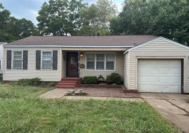 2nd image of 213 N 34th St, Muskogee, OK 74401 | MLS# 2604408