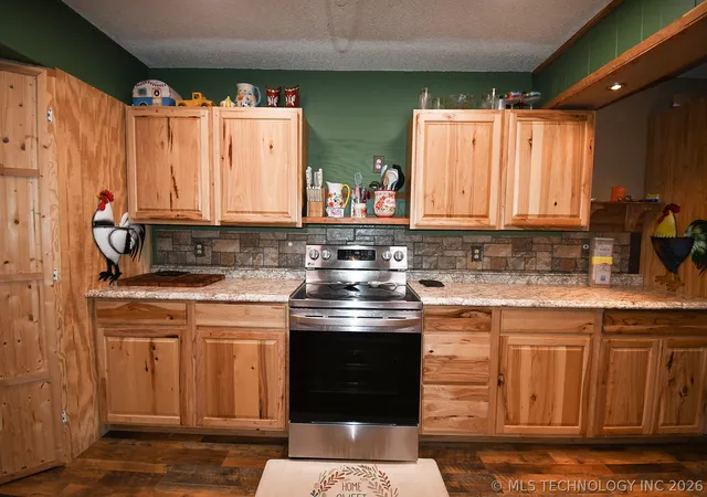 Homes for sale in Stigler, OK | 1108 Maple Ln, Stigler, OK 74462 | MLS# 2604446