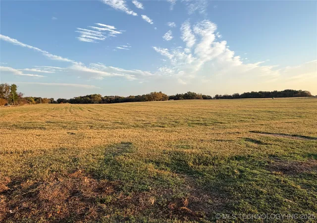 5th image of 410053 E County Rd 1240, Eufaula, OK 74432 | MLS# 2546958