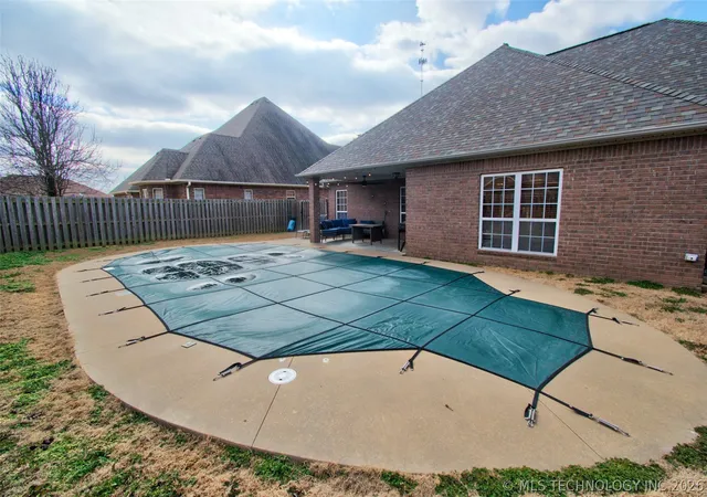 26th image of 1129 Elizabeth Dr, Checotah, OK 74426 | MLS# 2604445