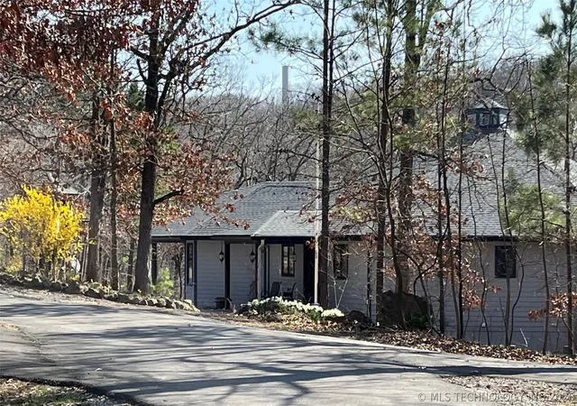 Homes for sale in Eucha, OK | 449 Private Road 065 Road, Eucha, OK 74342 | MLS# 2604431