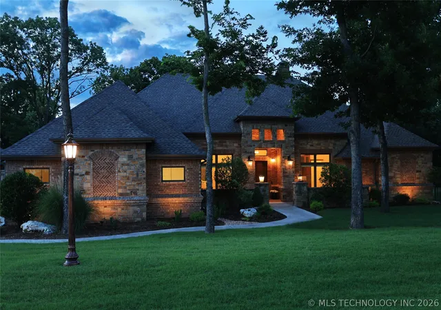 Homes for sale in Owasso, OK | 17743 E Red Hawk Rd, Owasso, OK 74055 | MLS# 2604764