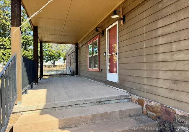 Homes for sale in Porum, OK | 113983 S 4281 Rd, Porum, OK 74455 | MLS# 2604804