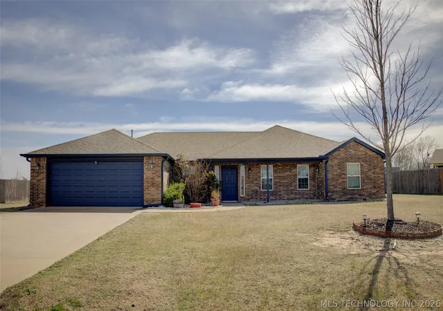 Homes for sale in Inola, OK | 32 Hazel Ave, Inola, OK 74036 | MLS# 2603770