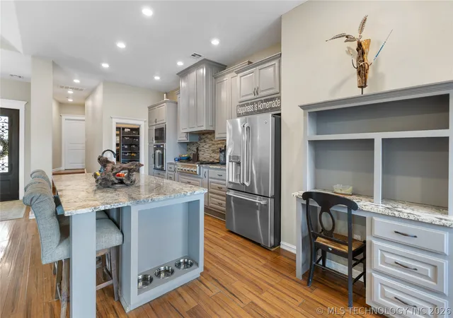 Photo 3 of Single family home for sale at 11802 S Hickory Ln, Claremore, OK 74017 | MLS# 2604957 | Listing updated on 2026-08-20