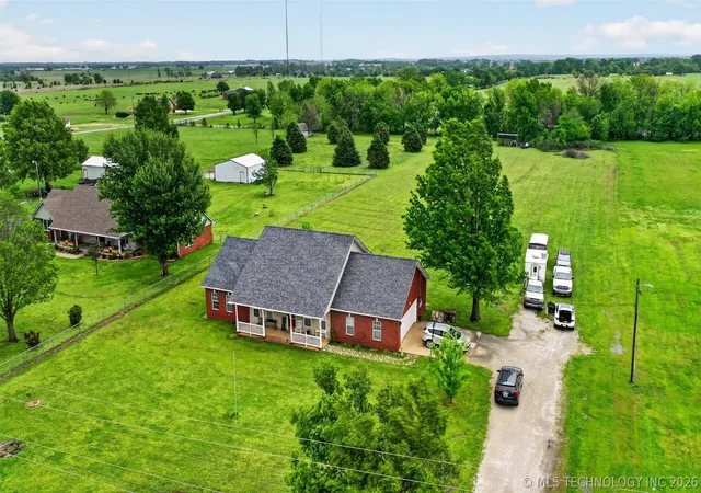 Homes for sale in Pryor, OK | 511 Rhonda St, Pryor, OK 74361 | MLS# 2605045