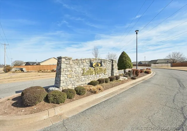 Homes for sale in Owasso, OK | 15148 E 108th Pl N, Owasso, OK 74055 | MLS# 2604973