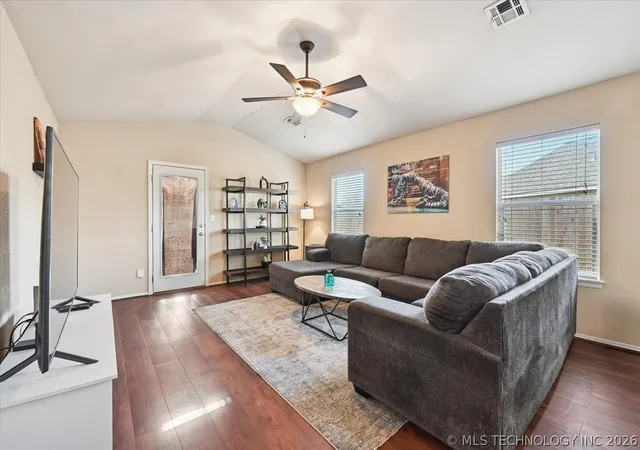 Homes for sale in Owasso, OK | 15148 E 108Th Pl N, Owasso, OK 74055 | MLS# 2604973