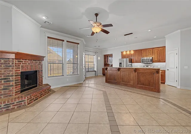 Photo 4 of Single family home for sale at 1211 E 135th Street S, Glenpool, OK 74033 | MLS# 2605095 | Listing updated on 2026-08-28