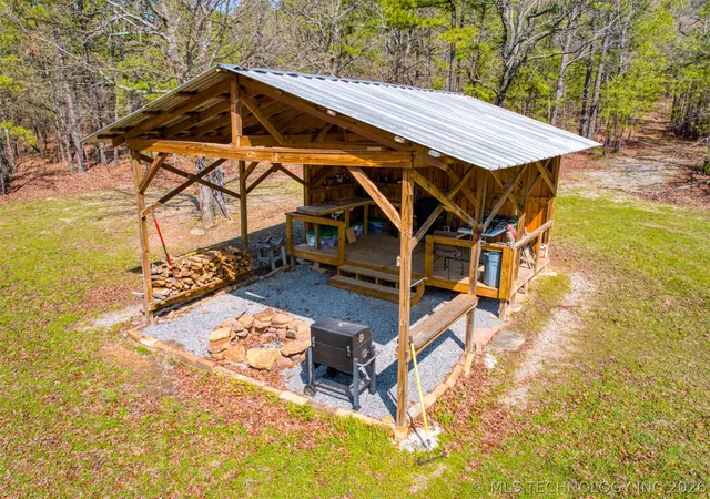 Homes for sale in Kinta, OK | 31541 W County Road 1350, Kinta, OK 74552 | MLS# 2605101