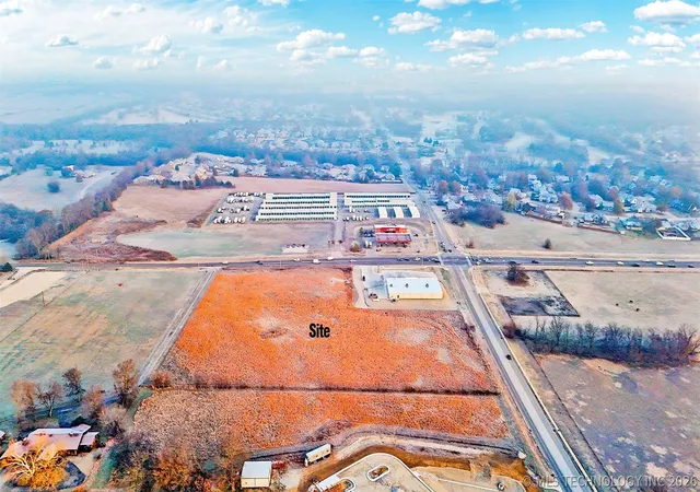 4th image of 2927 E Holly Rd, Claremore, OK 74019 | MLS# 2605246