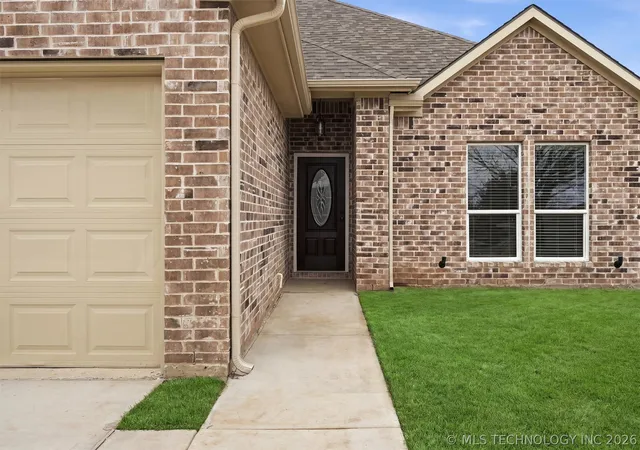 4th image of 116 8Th Ave, Colbert, OK 74733 | MLS# 2605258