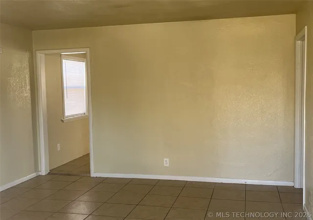2nd image of 4697 N Boston Pl, Tulsa, OK 74126 | MLS# 2605382