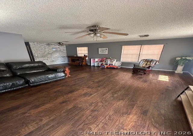 Homes for sale in Holdenville, OK | 406 Diamond, Holdenville, OK 74848 | MLS# 2605364
