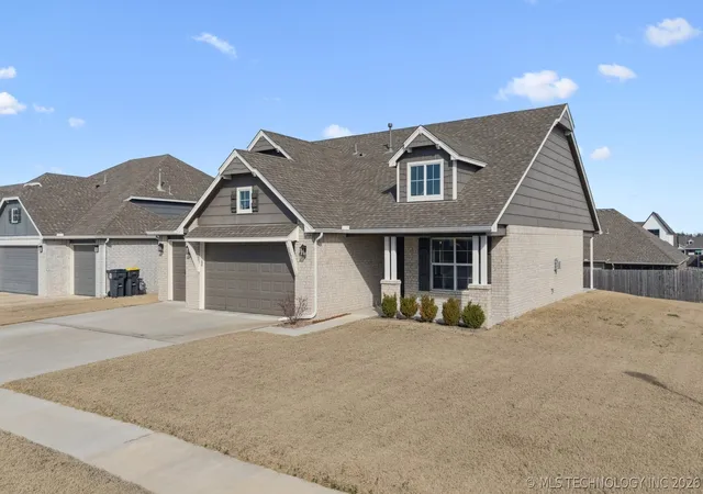 Homes for sale in Glenpool, OK | 1671 E 140th St, Glenpool, OK 74033 | MLS# 2605548