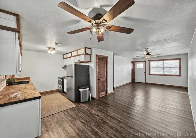 Homes for sale in Stilwell, OK | 1403 N 6Th St, Stilwell, OK 74960 | MLS# 2605634