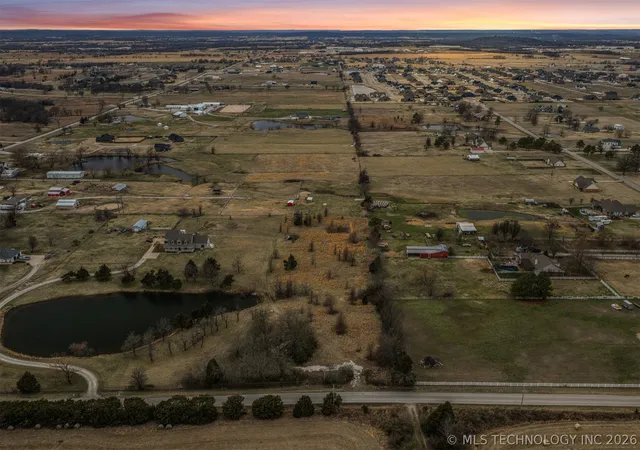 Homes for sale in Glenpool, OK | 3 S Peoria Ave, Glenpool, OK 74033 | MLS# 2605774