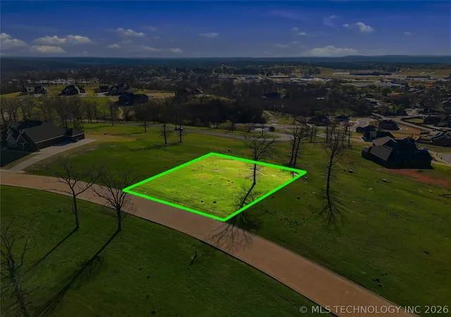 Photo 1 of Land for sale at 777 Ridgeview Dr, Tahlequah, OK 74464 | MLS# 2605817 | Listing updated on 2026-08-20