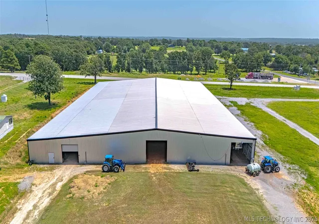 Homes for sale in Colcord, OK | 13354 E 520 Rd, Colcord, OK 74338 | MLS# 2605966