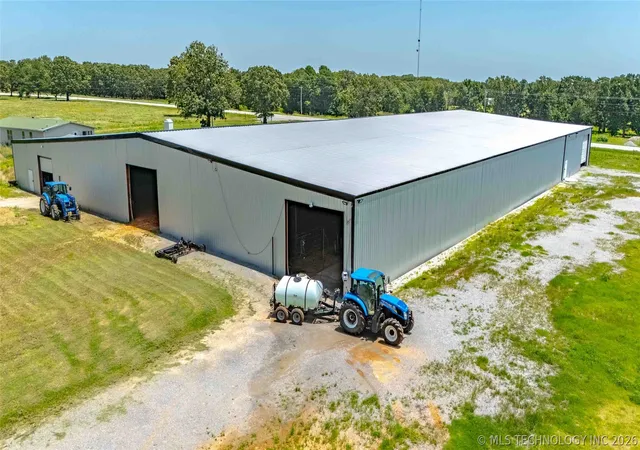 Homes for sale in Colcord, OK | 13354 E 520 Rd, Colcord, OK 74338 | MLS# 2605966