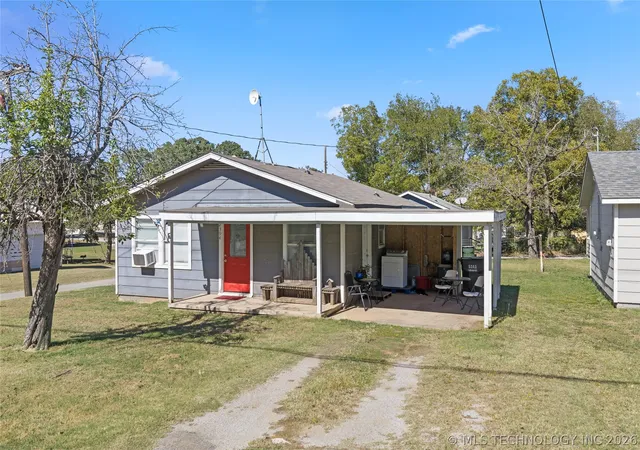 Homes for sale in Healdton, OK | 598 2nd St, Healdton, OK 73438 | MLS# 2605399