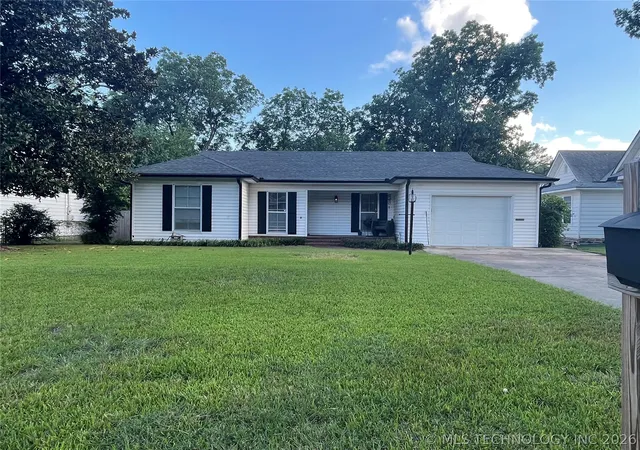 Homes for sale in Ardmore, OK | 1418 3rd Ave Sw, Ardmore, OK 73401 | MLS# 2606197