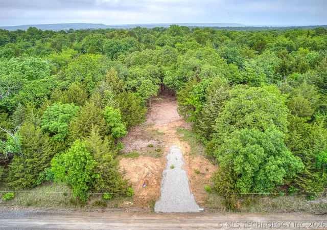 Homes for sale in Porum, OK | 4 E 1165 Rd, Porum, OK 74455 | MLS# 2606242