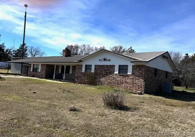 Homes for sale in Marietta, OK | 7172 Reds Rd, Marietta, OK 73448 | MLS# 2605853