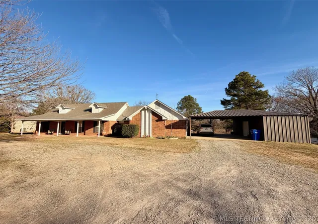 Homes for sale in Bokchito, OK | 29144 Us Hwy 70, Bokchito, OK 74726 | MLS# 2606384