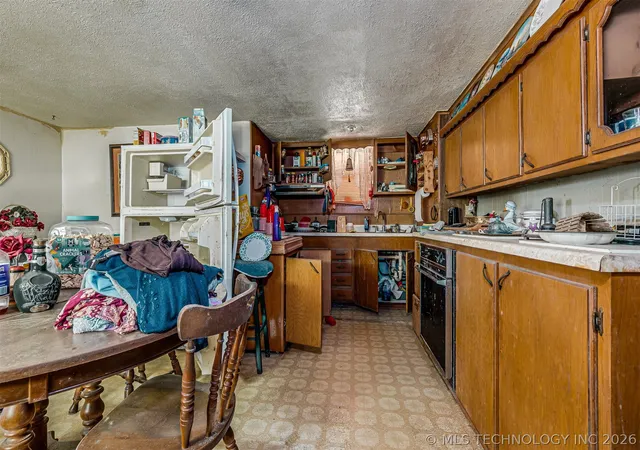 Photo 3 of Sale Pending at 9005 S 4150 Road #C, Claremore, OK 74017 | MLS# 2605485 | Listing updated on 2026-08-20