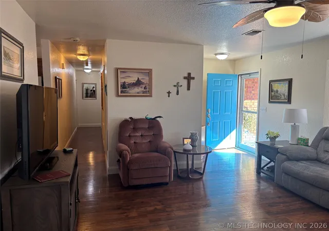 Photo 3 of Sale Pending at 2513 Westwood Ct, Ardmore, OK 73401 | MLS# 2606396 | Listing updated on 2026-09-19